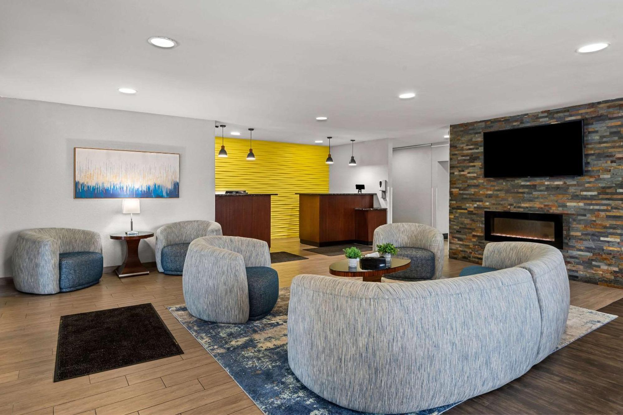 Hotel Concord Syracuse, Ascend Hotel Collection Восток Сиракьюс Экстерьер фото